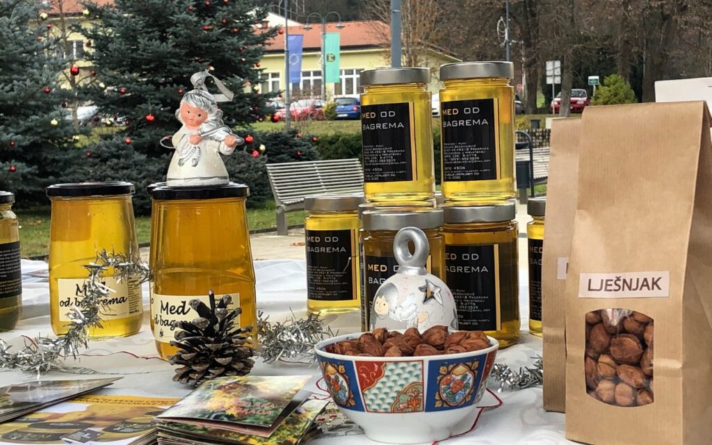 zagorski-bagremov-med-cvjetni-livadni_9